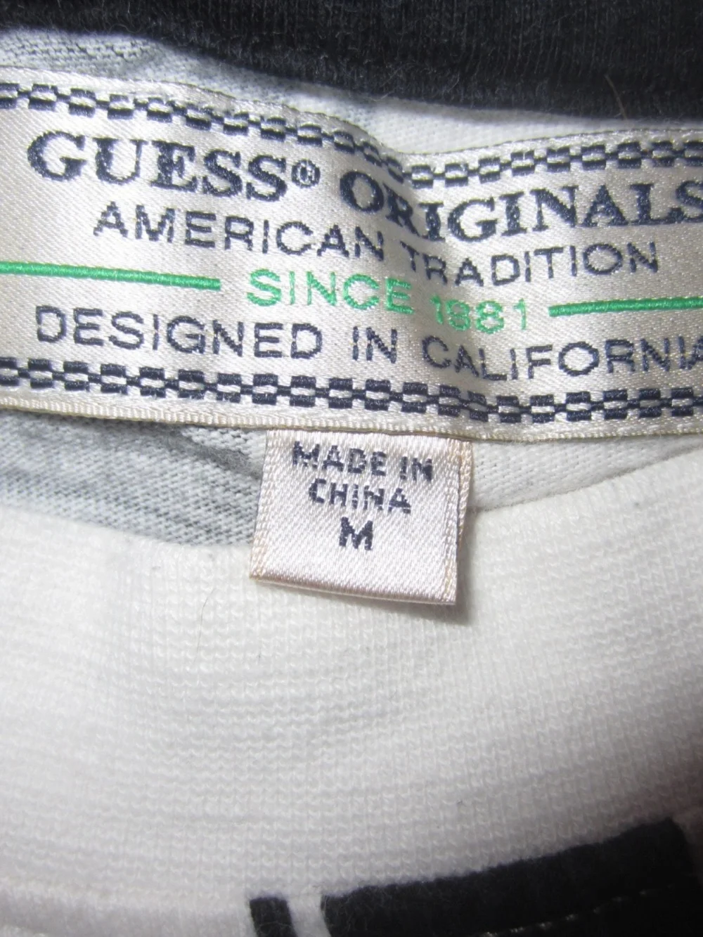 Guess Originals Striped T-Shirt Black White Logo Tee - Size Medium - Picture 5 of 5